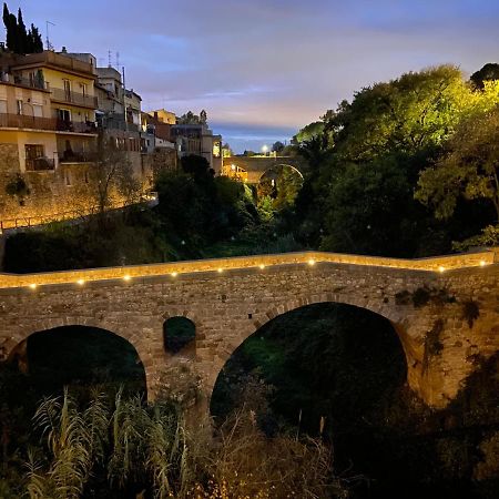 Casa De Poble Termes Romanes Caldes De Montbui Εξωτερικό φωτογραφία